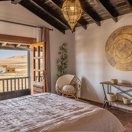 In Fuerteventura With Private Pool, Cleaning Included Ferienhaus La Oliva